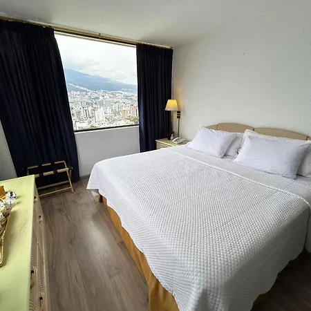 Stanford Suites Hotel Quito Room photo